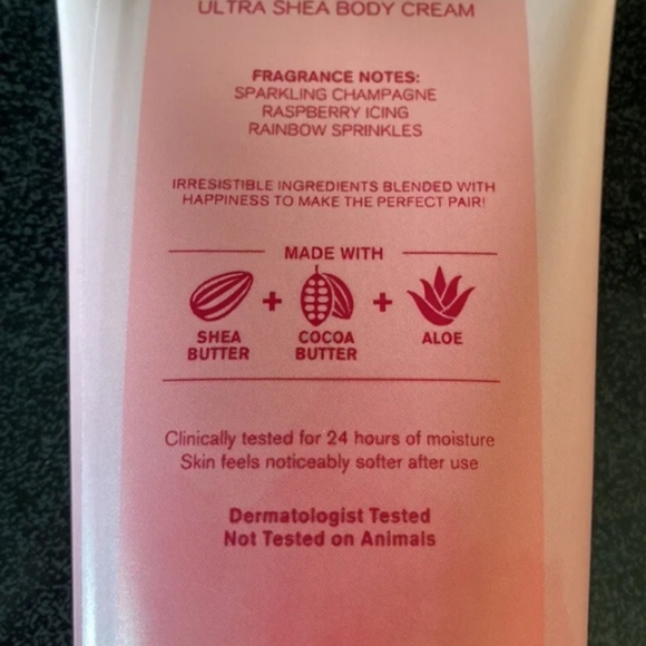 BATH AND BODY WORKS CHAMPAGNE SPRINKLES 24 HOUR MOISTURIZER CREAM - Picture 2 of 2
